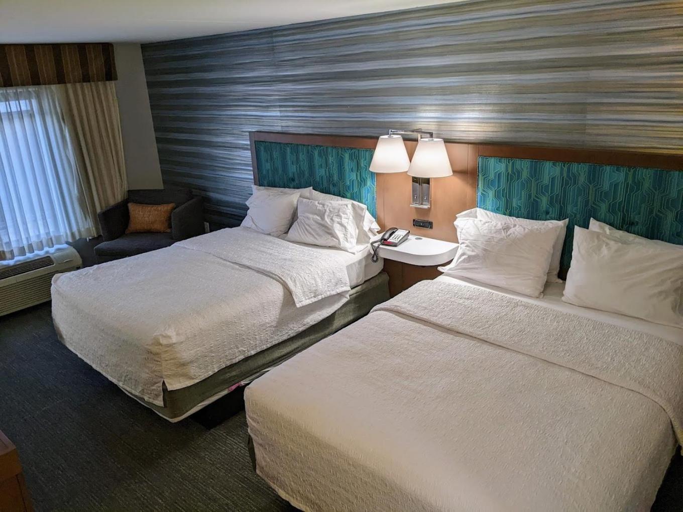 Hampton Inn Atlanta-Canton Exteriör bild